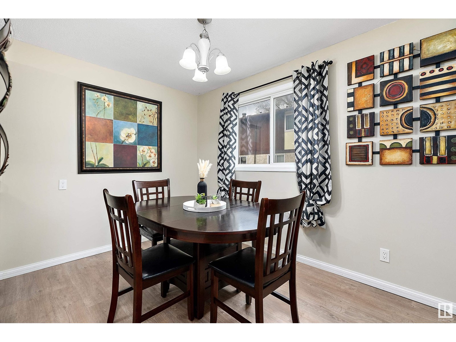Property at 17526 76 AV NW image 3