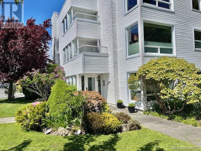 101 2660 Currie Rd, Oak Bay, British Columbia  V8S 3C1 - Photo 3 - 1000080