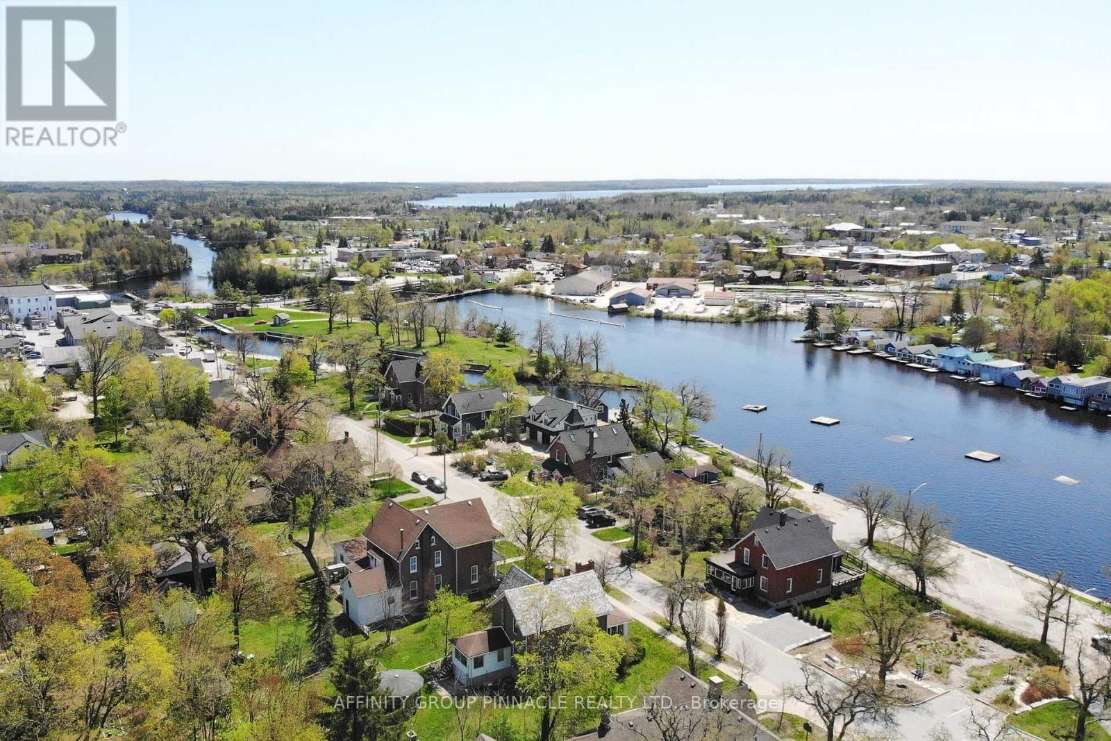 42 Oak Street, Kawartha Lakes, Ontario  K0M 1N0 - Photo 48 - X12153482