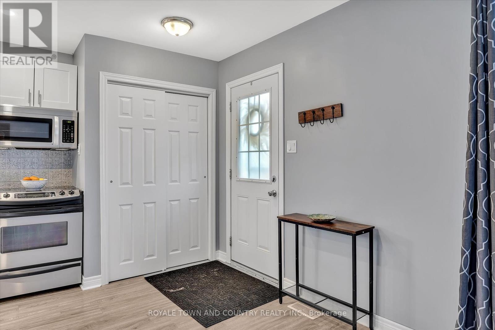 Property at 82 ORCHARD PARK ROAD image 4