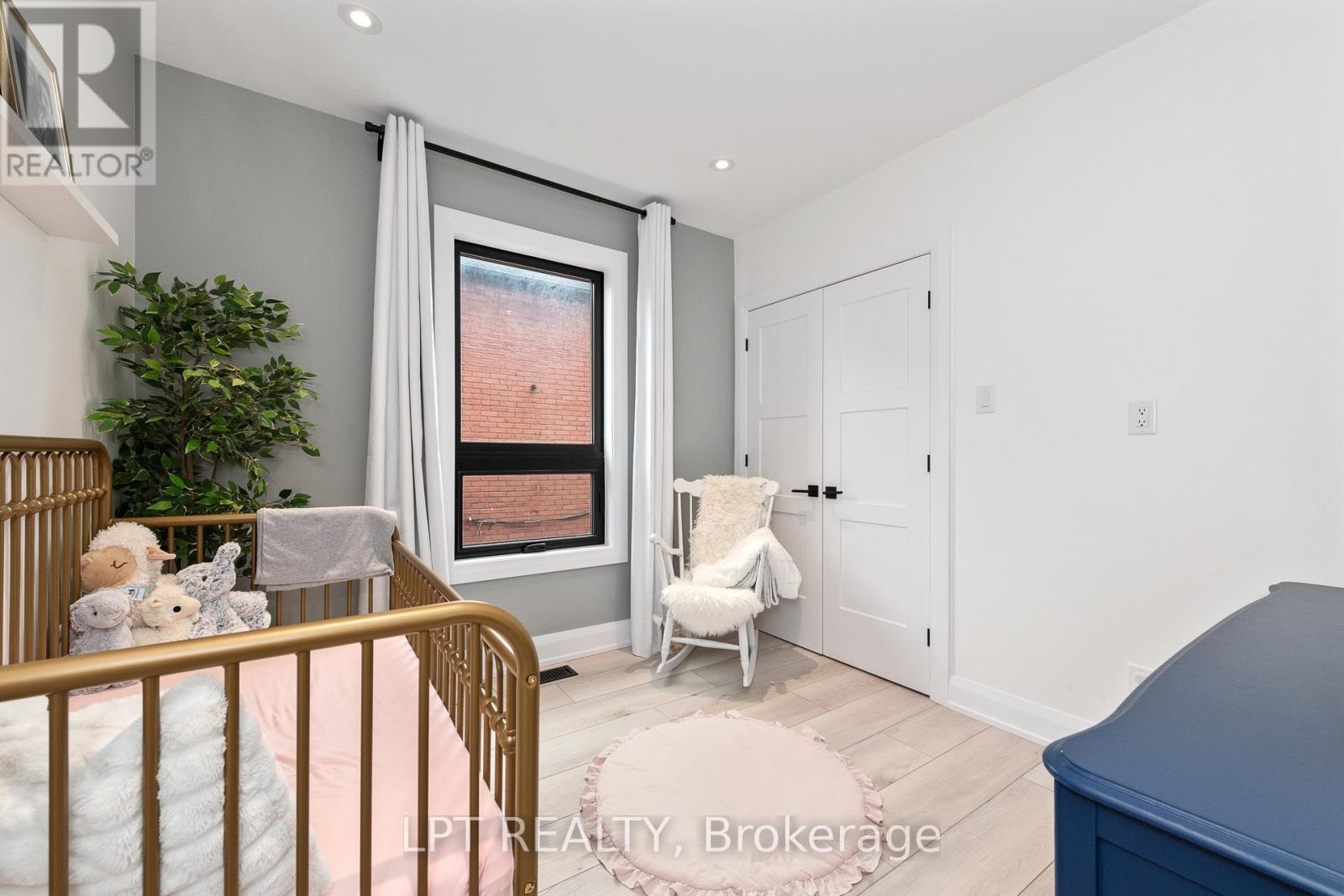 323 Booth Street, Ottawa, Ontario  K1R 7K1 - Photo 22 - X12153508