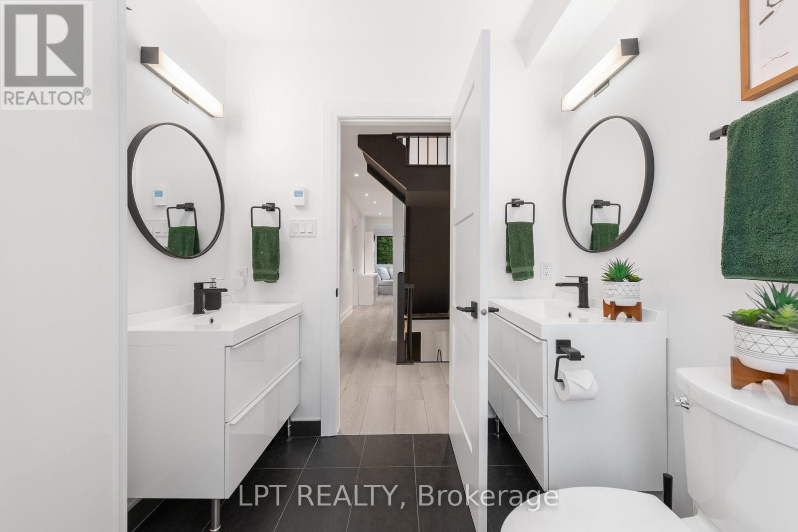 323 Booth Street, Ottawa, Ontario  K1R 7K1 - Photo 27 - X12153508