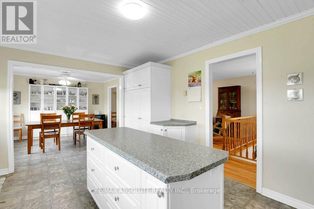 774 Kitley Line 2 Road, Elizabethtown-Kitley, Ontario  K0G 1G0 - Photo 13 - X12153509