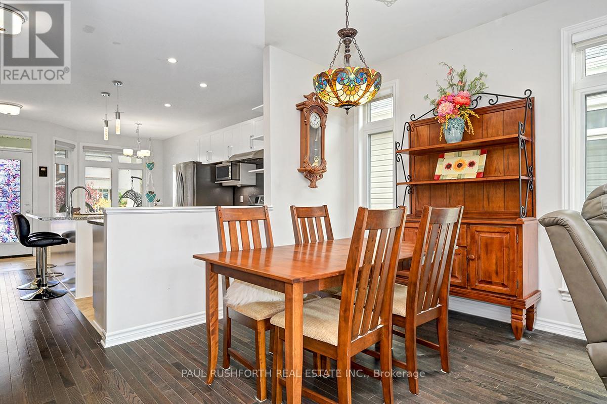 552 Silverbell Crescent, Ottawa, Ontario  K1T 0P1 - Photo 7 - X12153522