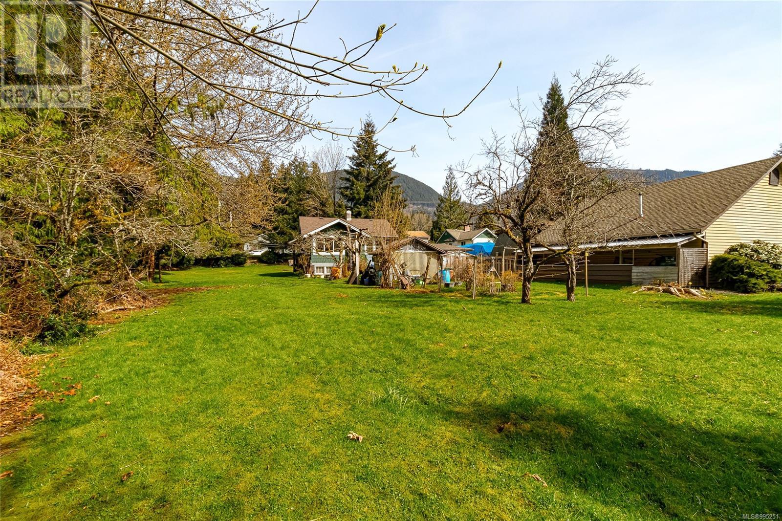 16 North Shore Rd, Lake Cowichan, British Columbia  V0R 2G0 - Photo 33 - 995251