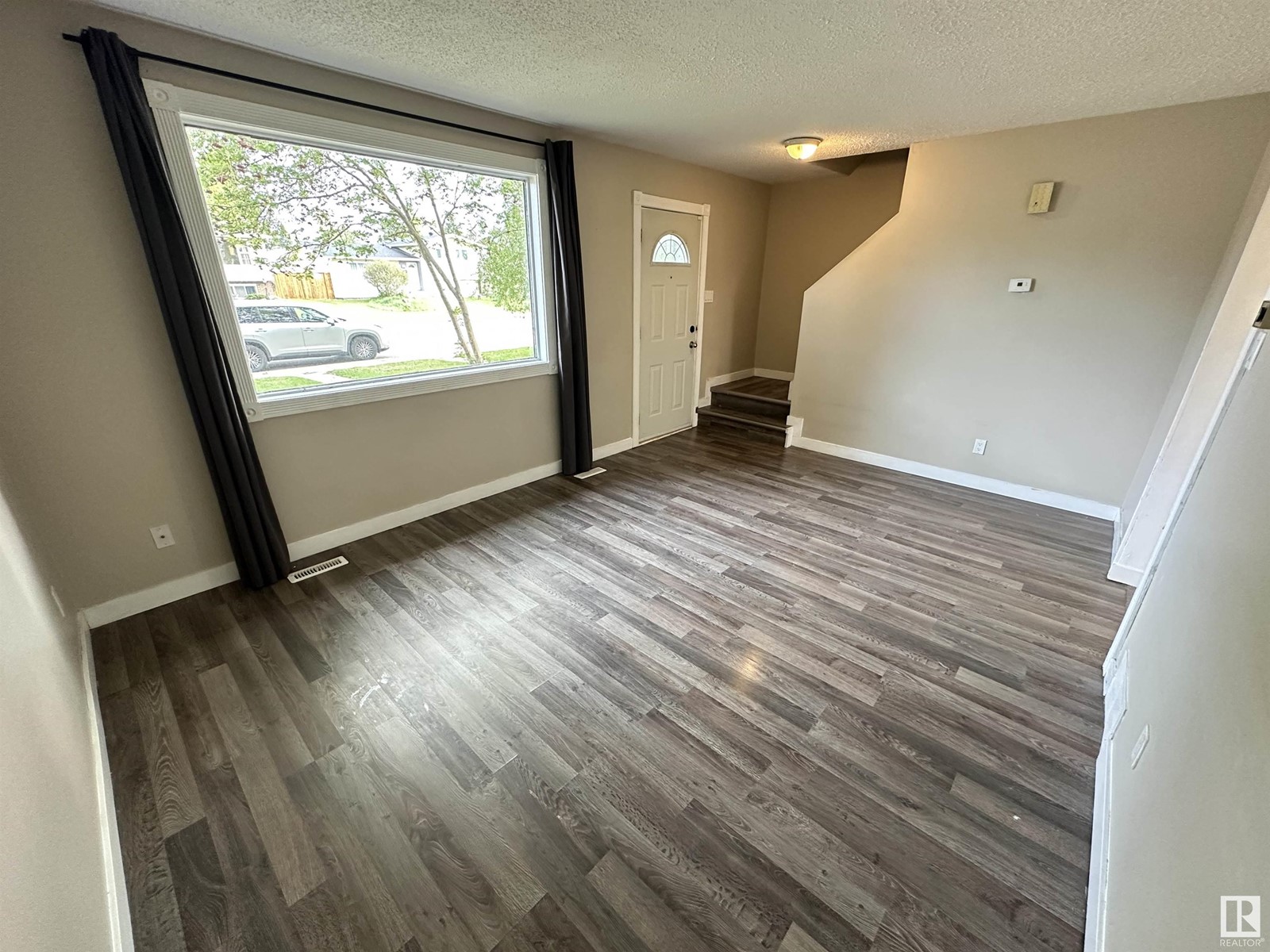 1533 KNOTTWOOD N NW, Edmonton, Alberta