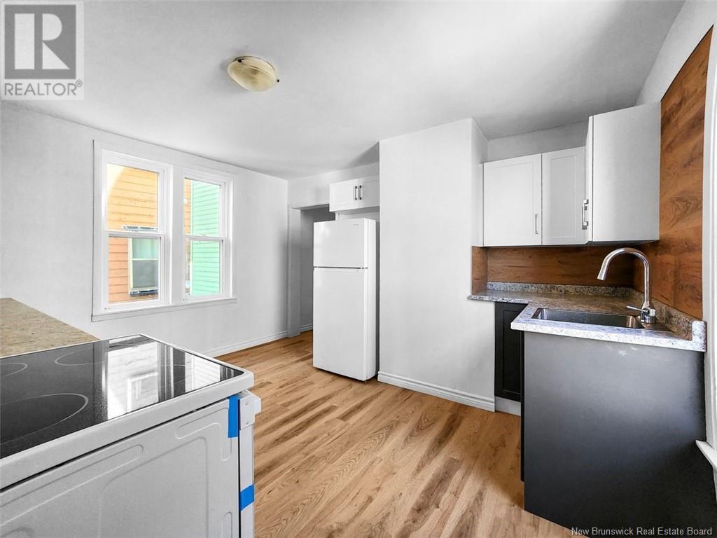 Property at 165-167 Victoria Street image 3
