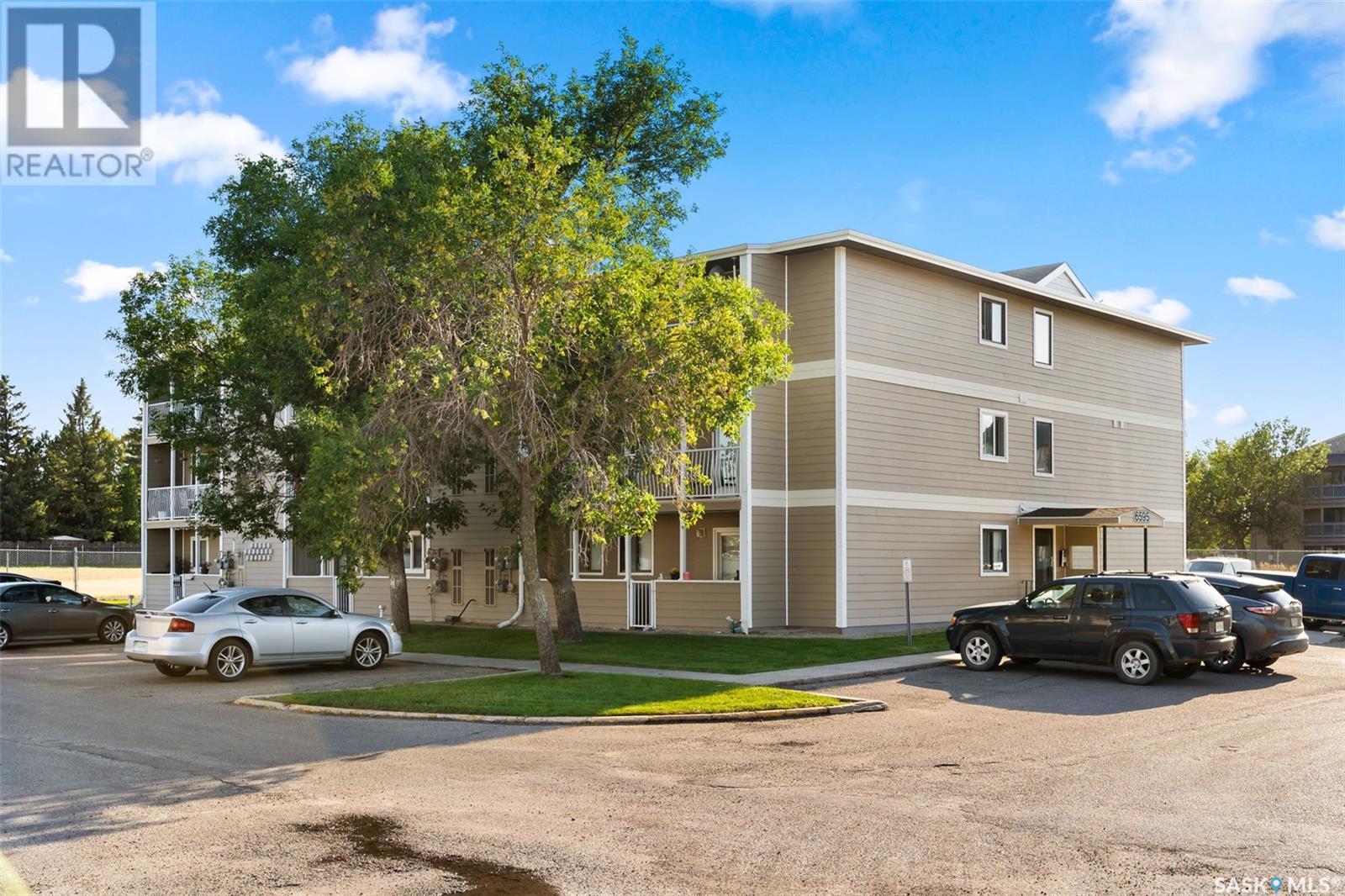 Property at 17 6595 Rochdale BOULEVARD image 1