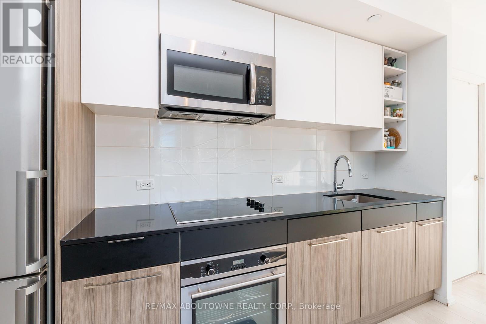 1005 - 68 Shuter Street, Toronto, Ontario  M5B 1B4 - Photo 14 - C12153476