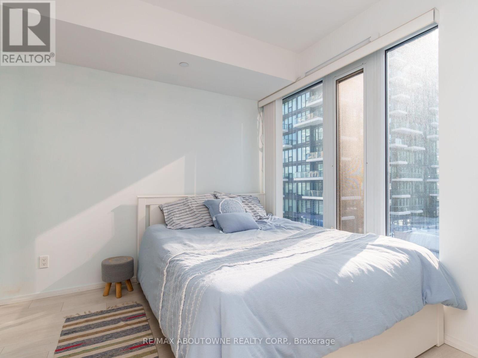 1005 - 68 Shuter Street, Toronto, Ontario  M5B 1B4 - Photo 18 - C12153476