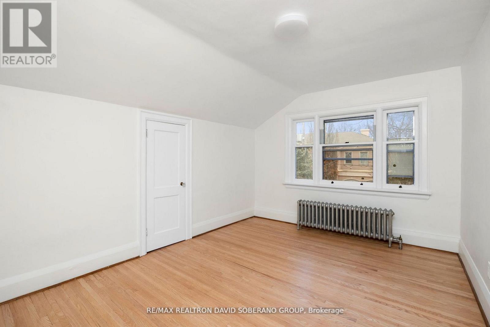 44 Sultana Avenue, Toronto, Ontario  M6A 1T1 - Photo 15 - C12153583