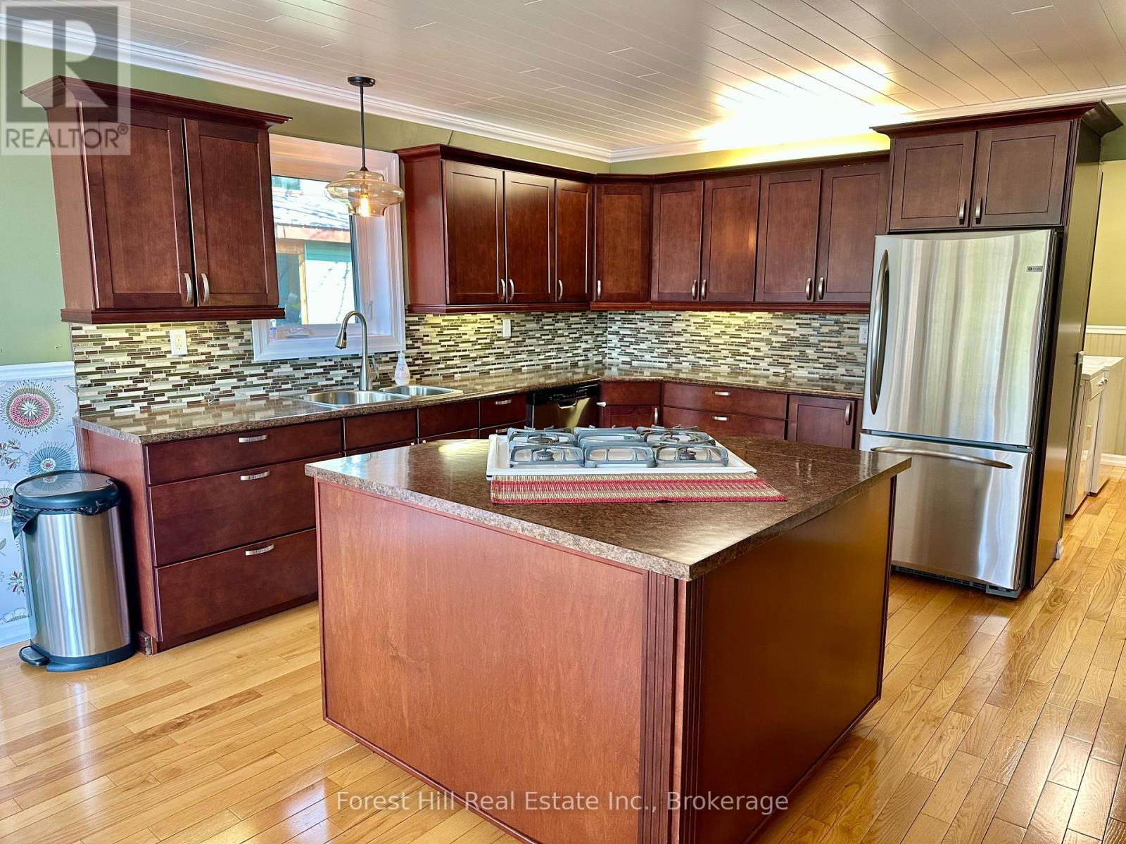 190 Lone Tree Road, Parry Sound Remote Area, Ontario P0H 1S0 - Photo 21 - X12147880