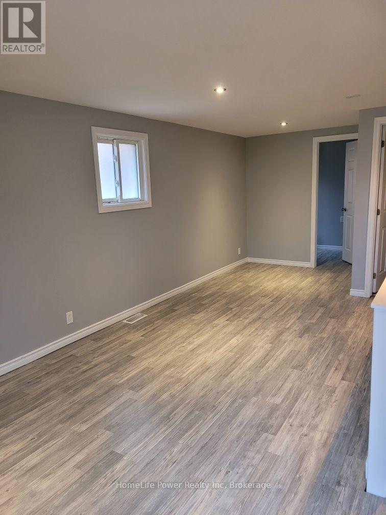98 Talbot Street S, Essex, Ontario  N8M 1B2 - Photo 6 - X12141233