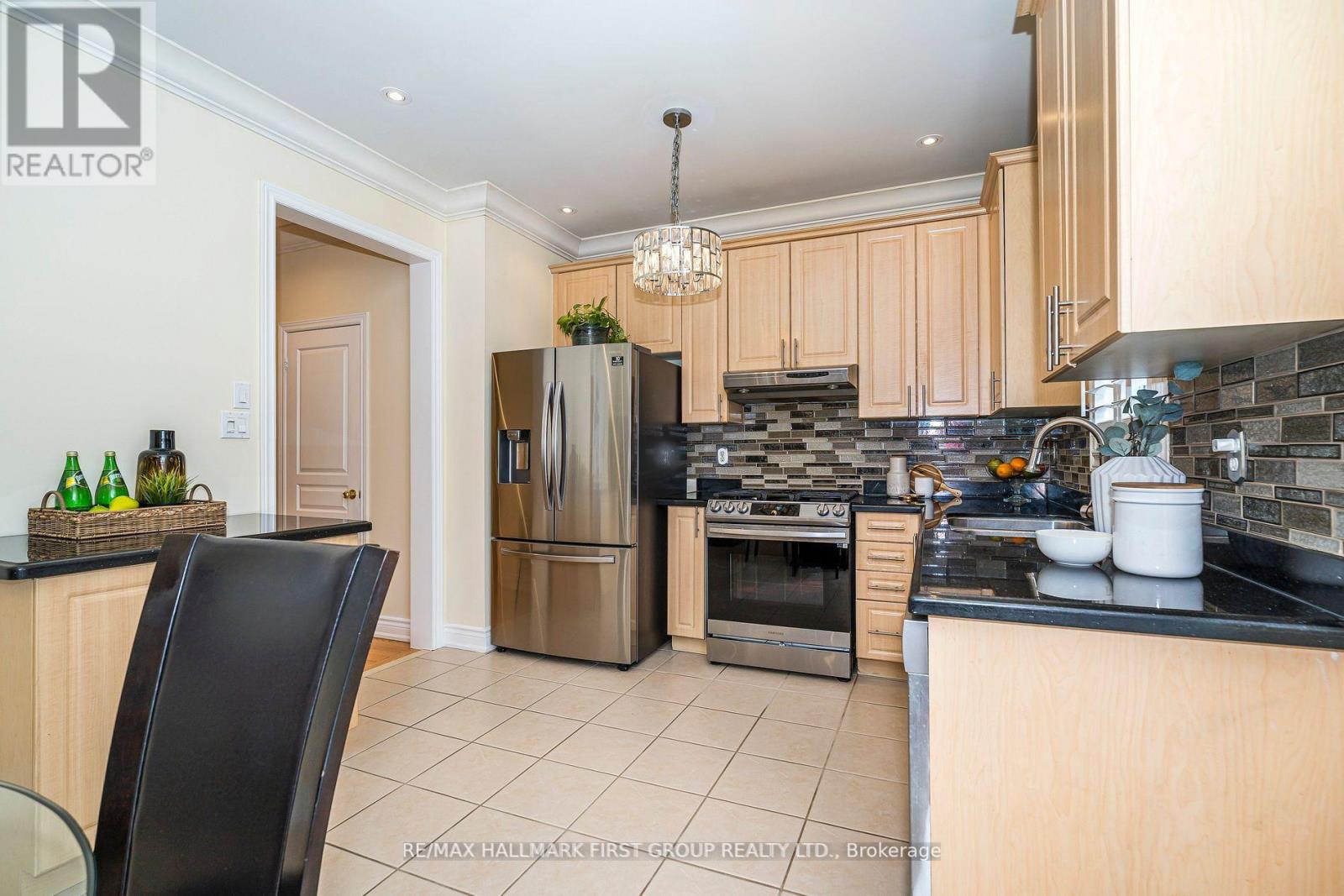 75 Muscat Crescent, Ajax, Ontario  L1Z 0B8 - Photo 13 - E12153519