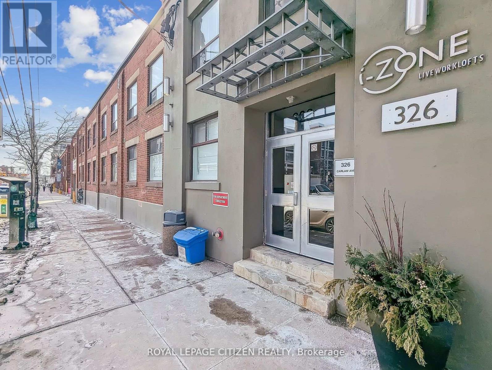 201 - 326 Carlaw Avenue, Toronto, Ontario  M4M 3N8 - Photo 1 - E12153520