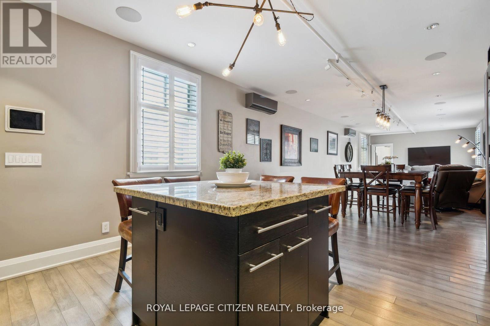 201 - 326 Carlaw Avenue, Toronto, Ontario  M4M 3N8 - Photo 10 - E12153520