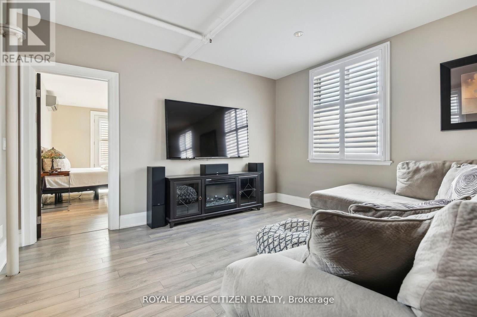 201 - 326 Carlaw Avenue, Toronto, Ontario  M4M 3N8 - Photo 17 - E12153520