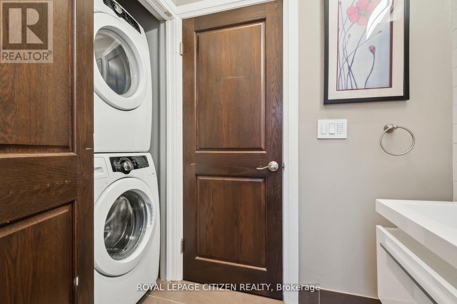 201 - 326 Carlaw Avenue, Toronto, Ontario  M4M 3N8 - Photo 24 - E12153520