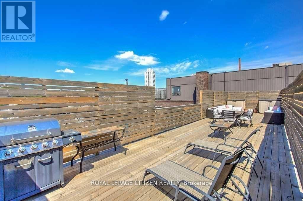 201 - 326 Carlaw Avenue, Toronto, Ontario  M4M 3N8 - Photo 28 - E12153520
