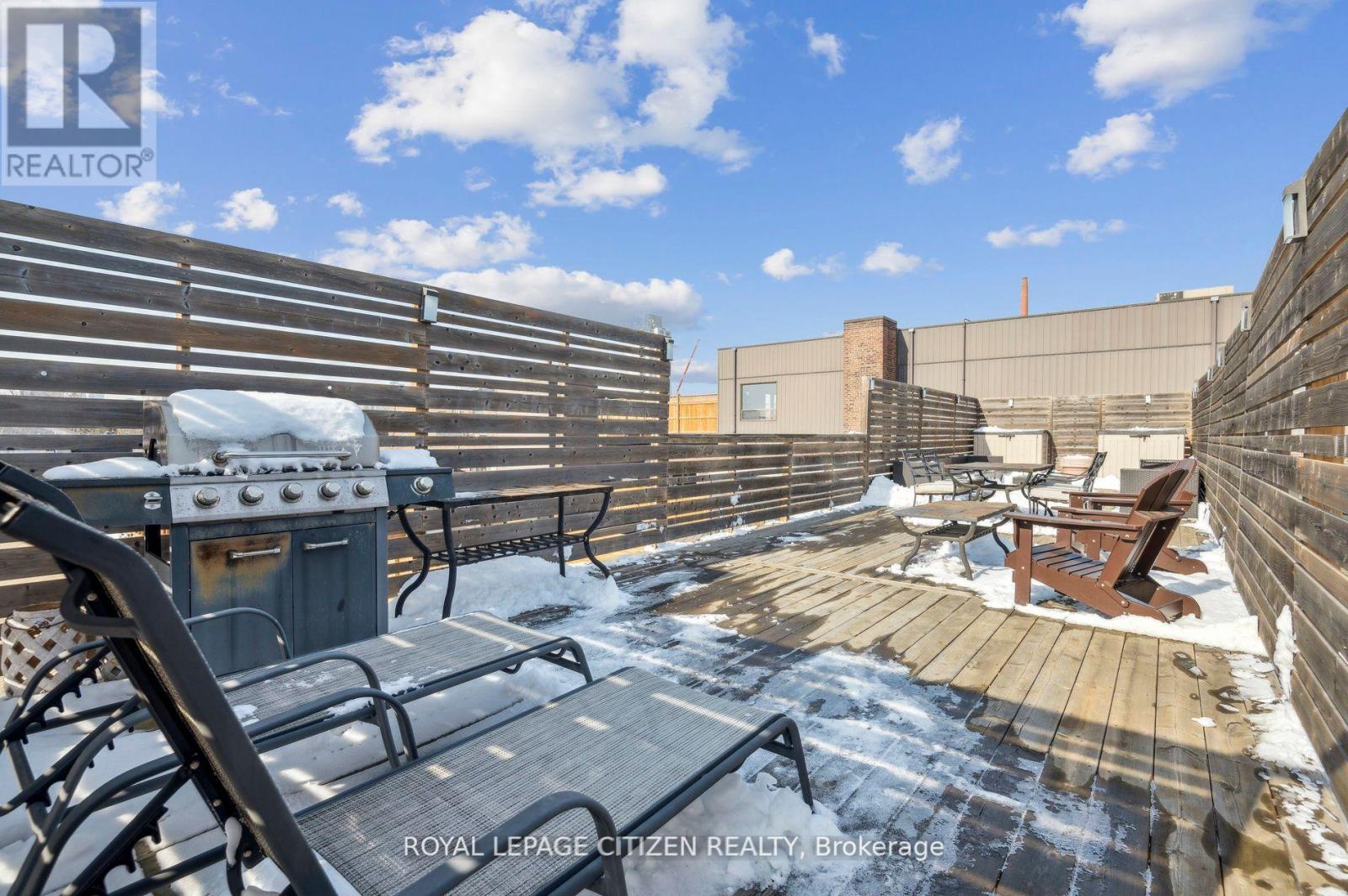201 - 326 Carlaw Avenue, Toronto, Ontario  M4M 3N8 - Photo 29 - E12153520