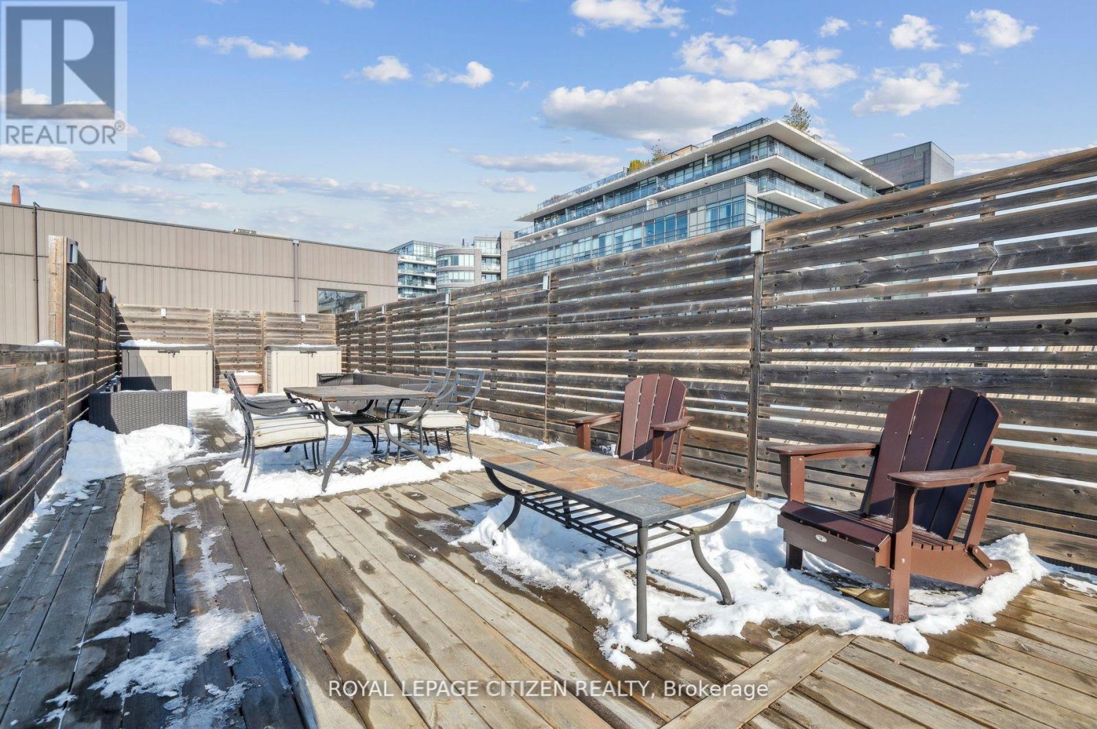 201 - 326 Carlaw Avenue, Toronto, Ontario  M4M 3N8 - Photo 31 - E12153520