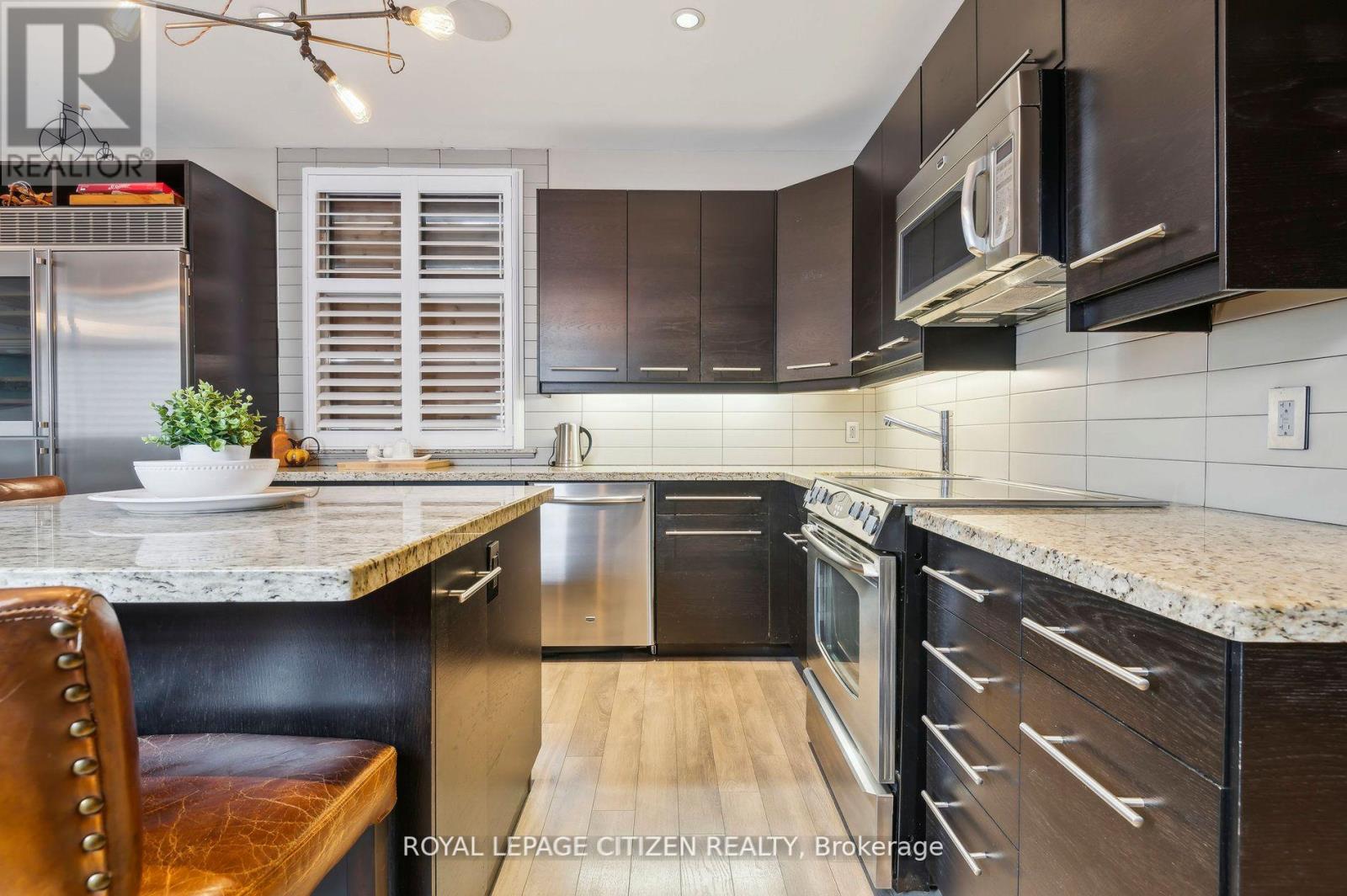 201 - 326 Carlaw Avenue, Toronto, Ontario  M4M 3N8 - Photo 6 - E12153520