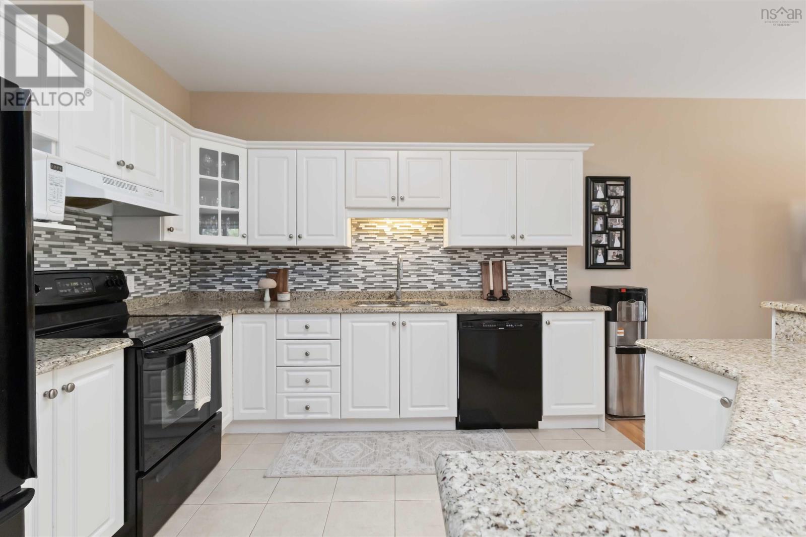12 Kirkwood Court, Bedford, Nova Scotia  B4A 0A8 - Photo 20 - 202510942