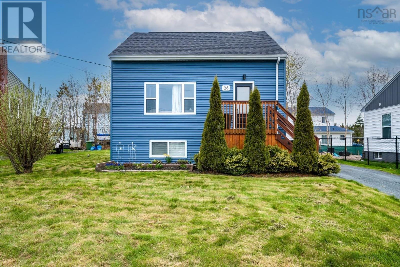 28 Guildwood Crescent, Halifax, Nova Scotia  B4C 2Z2 - Photo 1 - 202511241