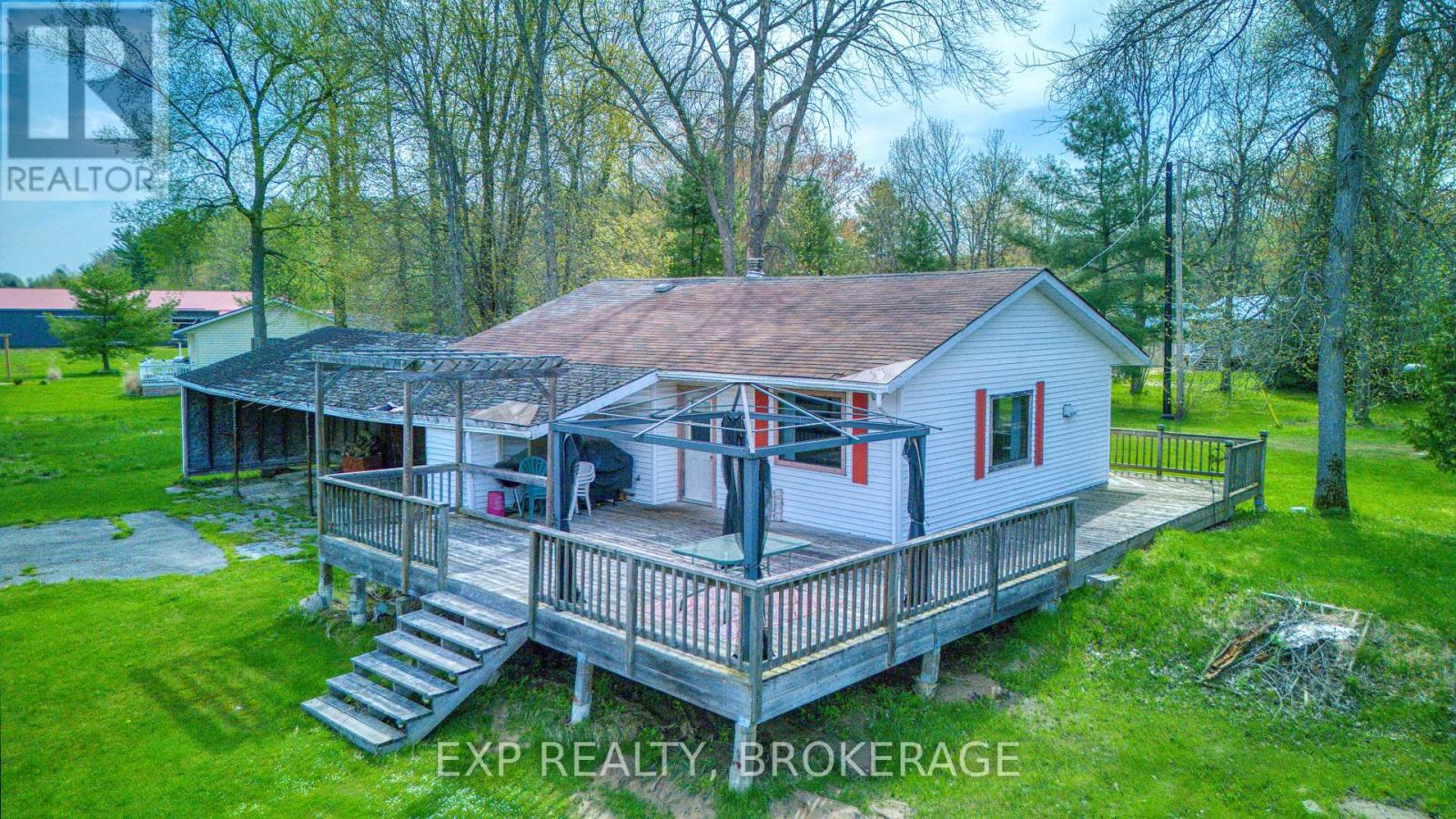 1013 Turner Way, Central Frontenac, Ontario  K0H 1B0 - Photo 1 - X12153785
