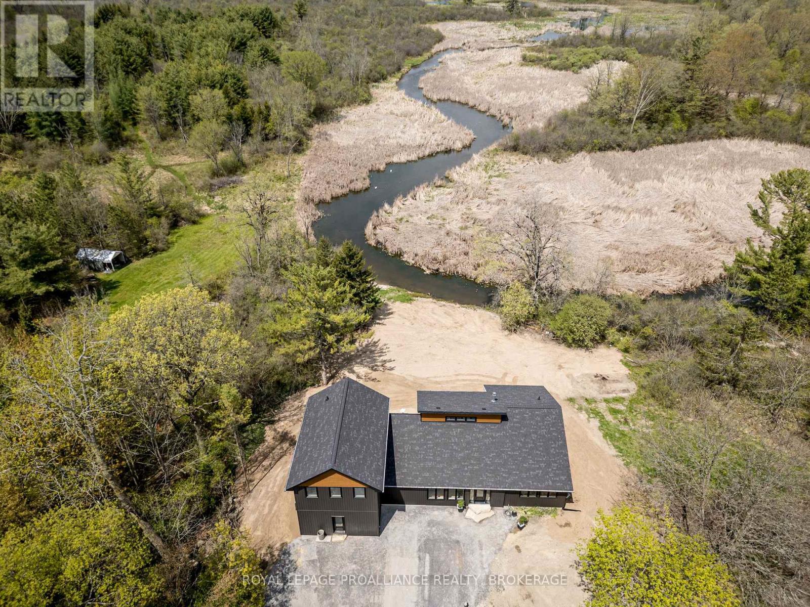 2924 Highway 2, Kingston, Ontario  K7L 4V1 - Photo 1 - X12153813