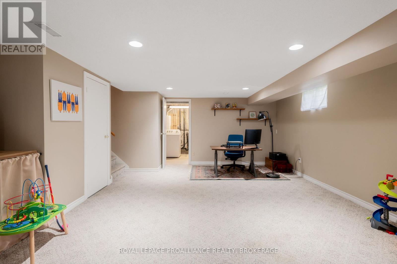 867 Berwick Place, Kingston (South Of Taylor-Kidd Blvd), Ontario  K7M 6B7 - Photo 25 - X12153819