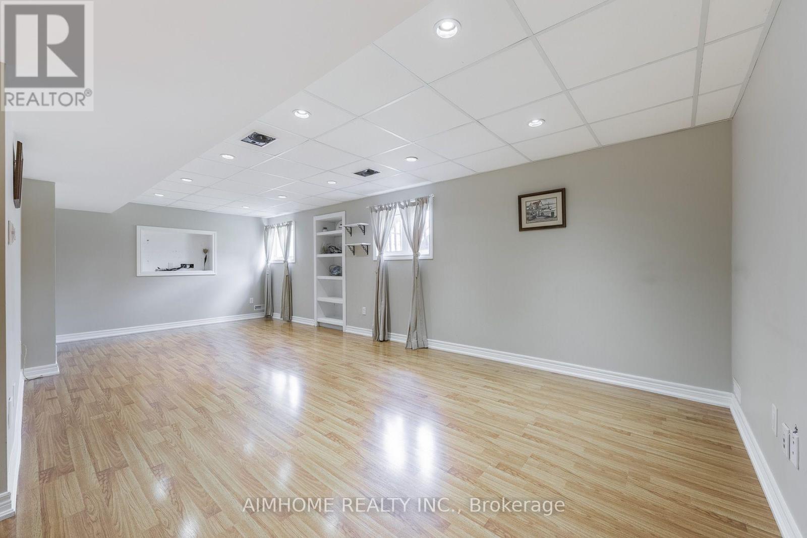 15 Apollo Drive, Richmond Hill, Ontario  L4E 4C3 - Photo 30 - N12153503