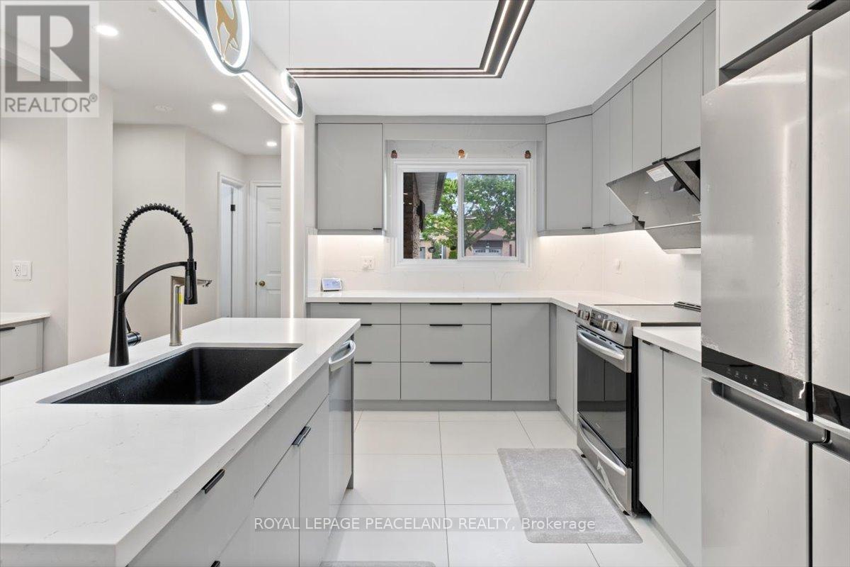 Property at 92 LUND STREET image 3