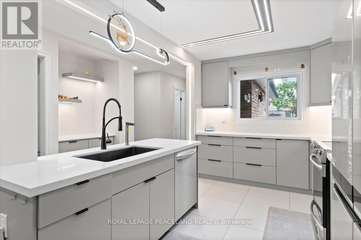 Property at 92 LUND STREET image 5