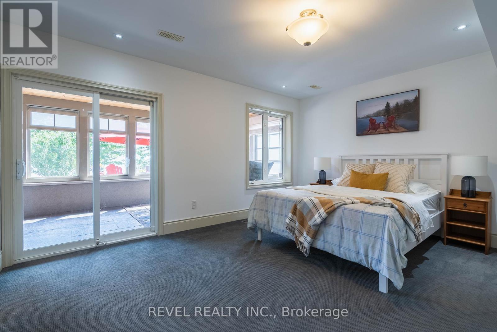 183 Lakeshore Road W, Oro-Medonte, Ontario  L0L 2E0 - Photo 16 - S12153515