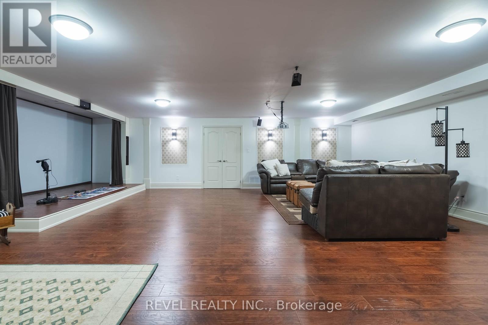 183 Lakeshore Road W, Oro-Medonte, Ontario  L0L 2E0 - Photo 35 - S12153515