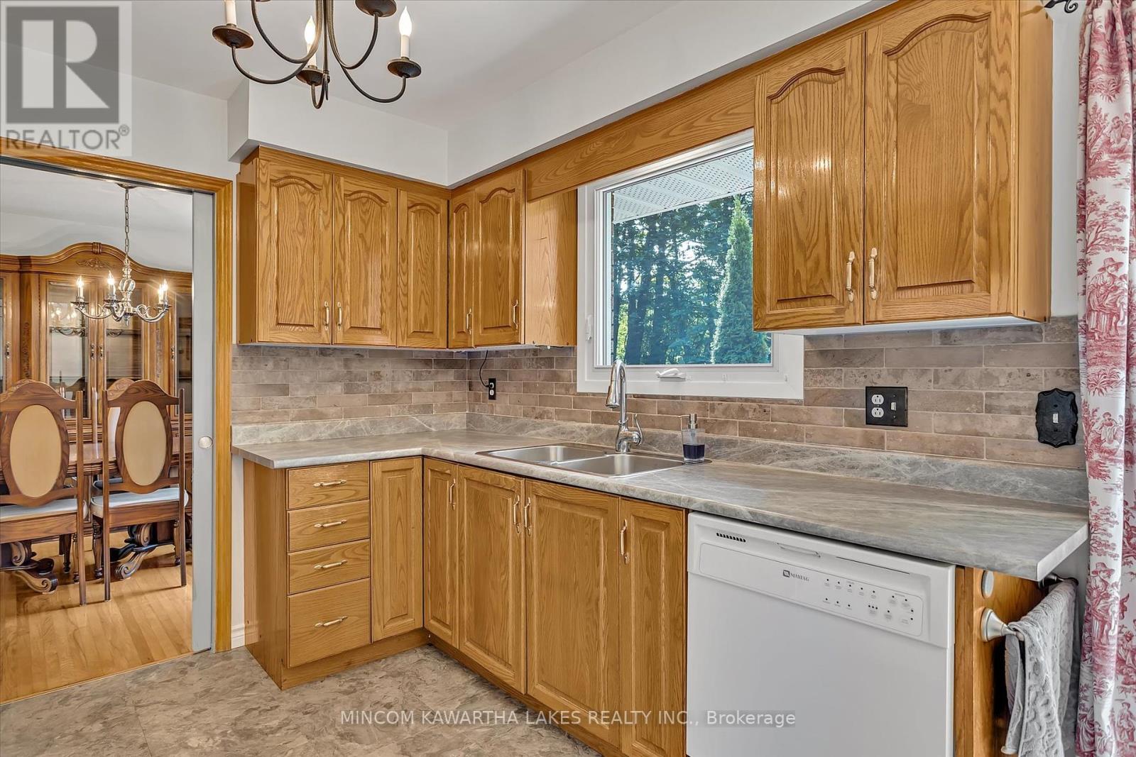 2045 Sherbrooke Street W, Cavan Monaghan, Ontario  K9J 6X4 - Photo 11 - X12153709