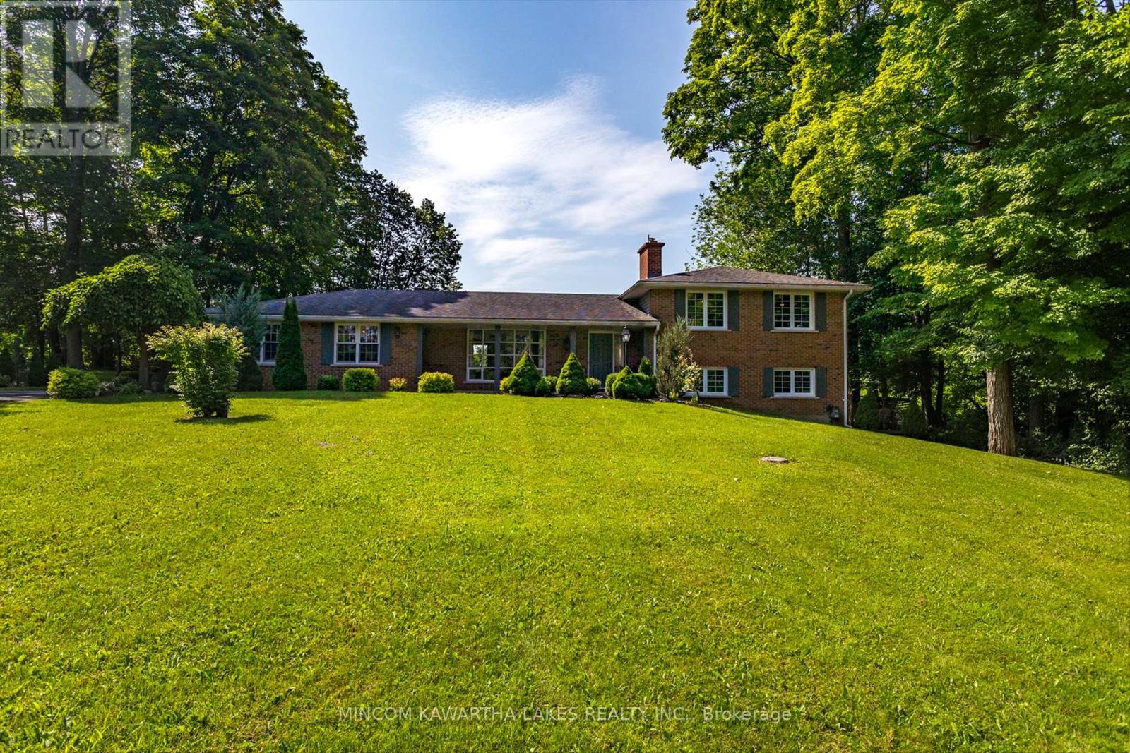 Property at 2045 SHERBROOKE STREET W image 2