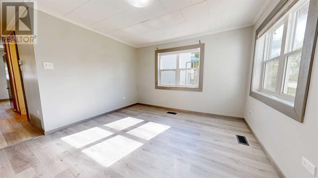 Property at 10520 101 Avenue image 3