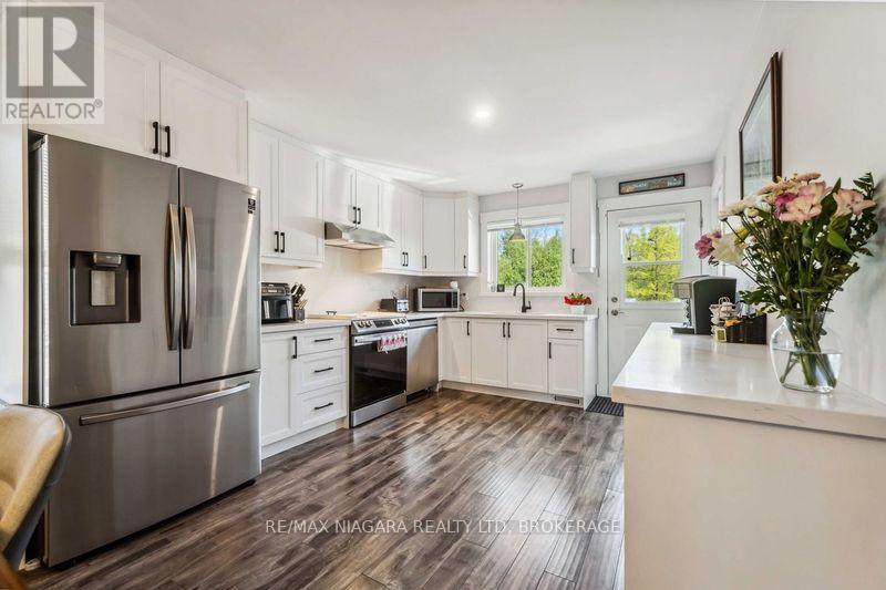 246 Martin Street, Welland, Ontario  L3C 7L5 - Photo 16 - X12153673