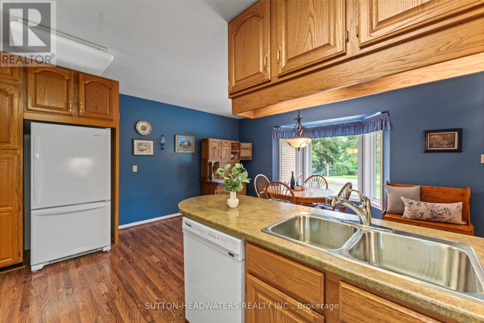 265 Dominion Street E, Caledon, Ontario  L7K 2H8 - Photo 13 - W12153478
