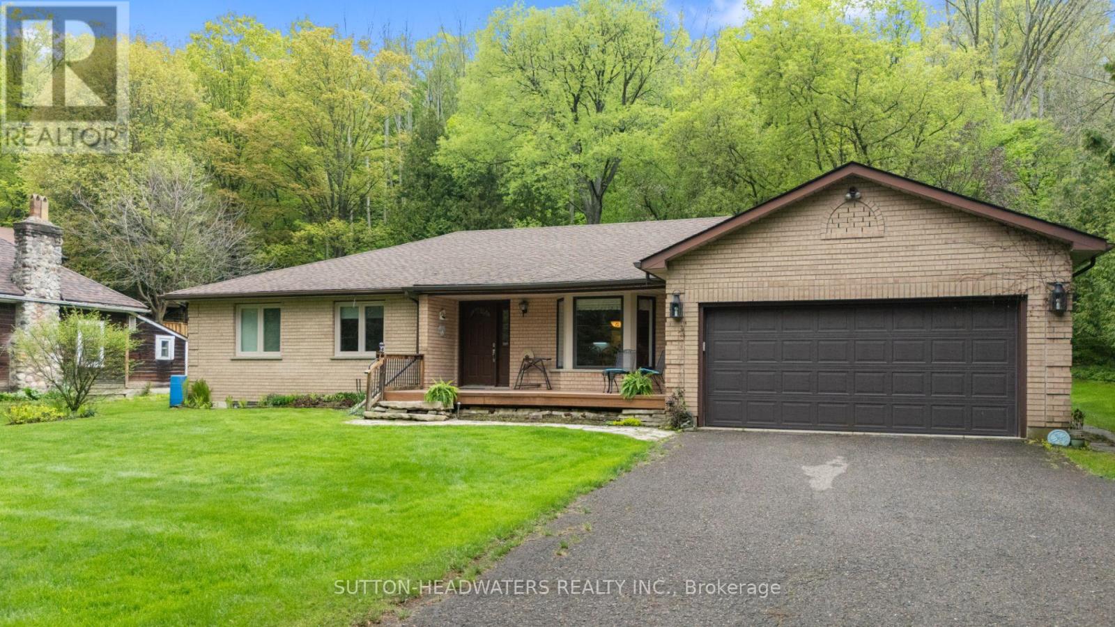 265 Dominion Street E, Caledon, Ontario  L7K 2H8 - Photo 2 - W12153478