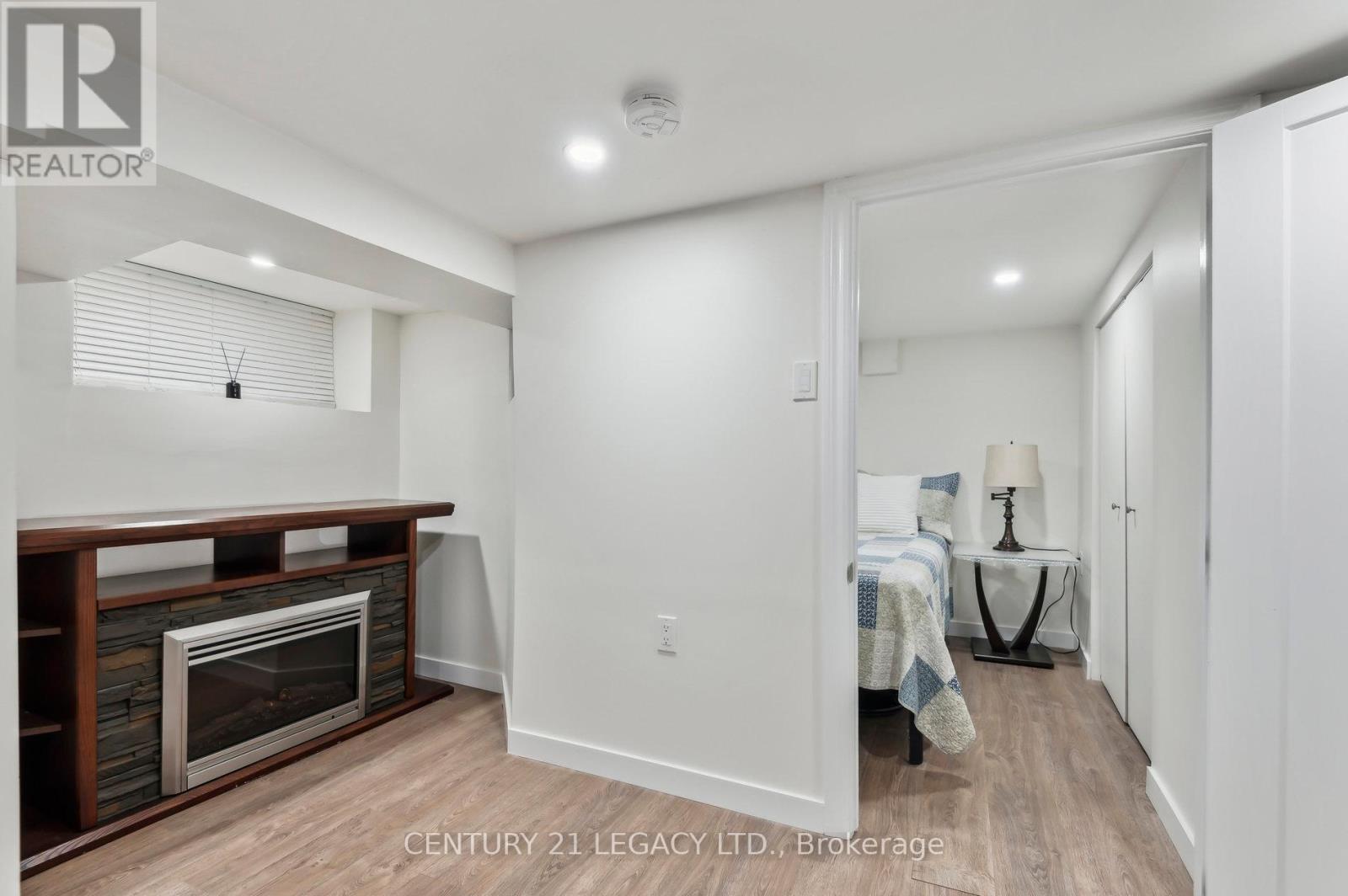 250 Gilbert Avenue, Toronto, Ontario  M6E 4W7 - Photo 34 - W12153499