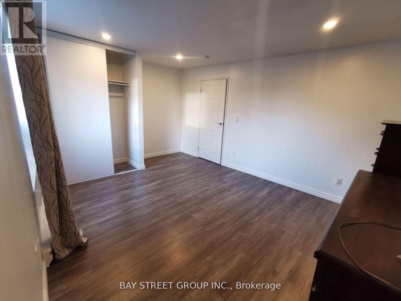 2nd Flr - 1546 Jane Street, Toronto, Ontario  M9N 2R5 - Photo 7 - W12153549