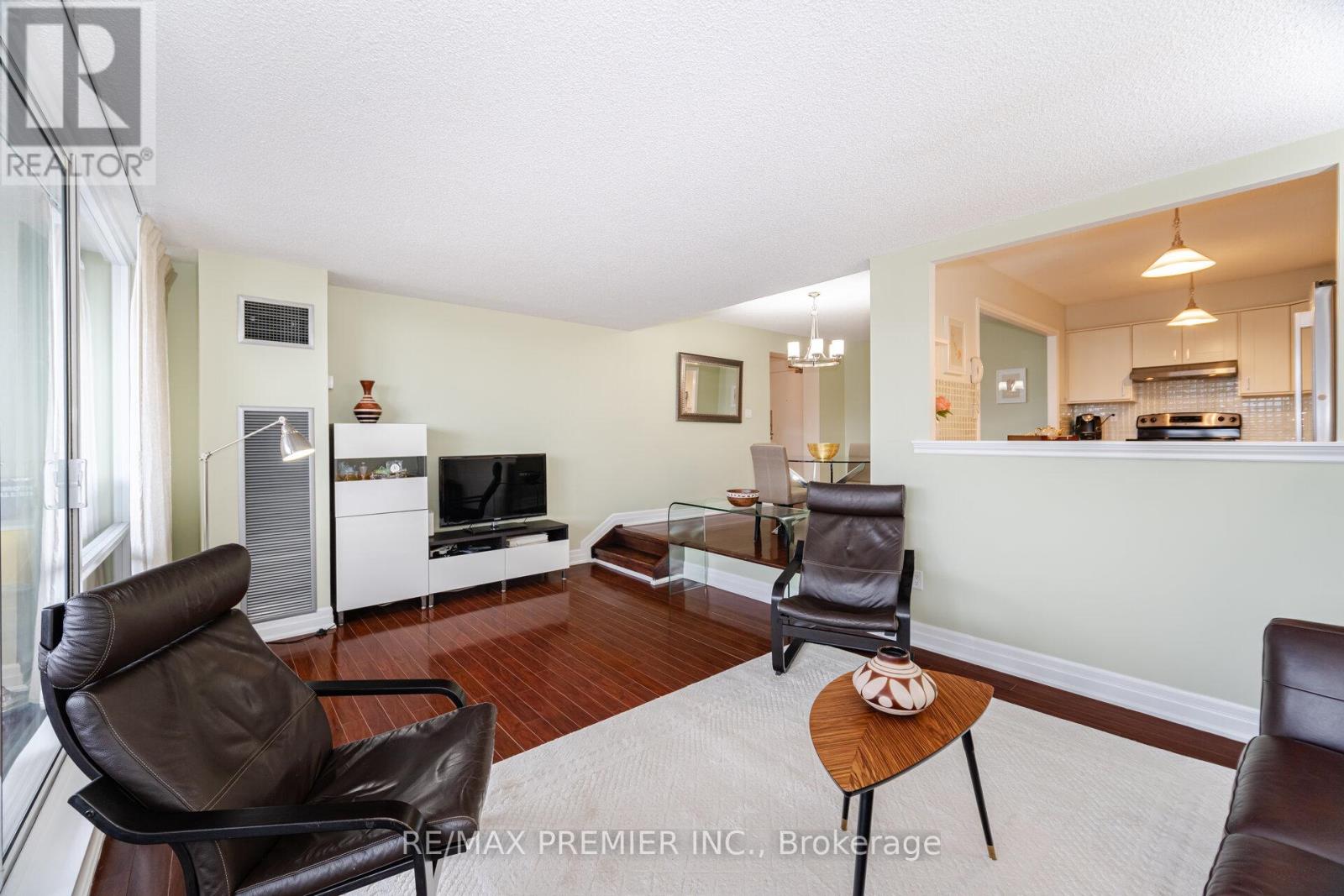 1905 - 270 Scarlett Road, Toronto, Ontario  M6N 4X7 - Photo 15 - W12153556