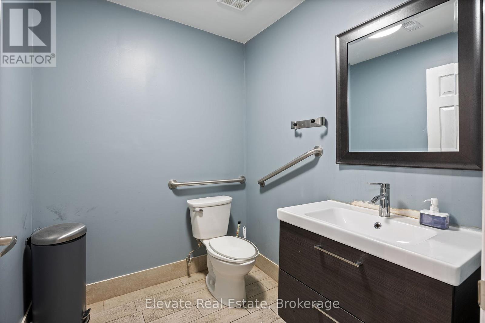 904 Bloor Street W, Toronto, Ontario  M6H 1L1 - Photo 15 - W12153559