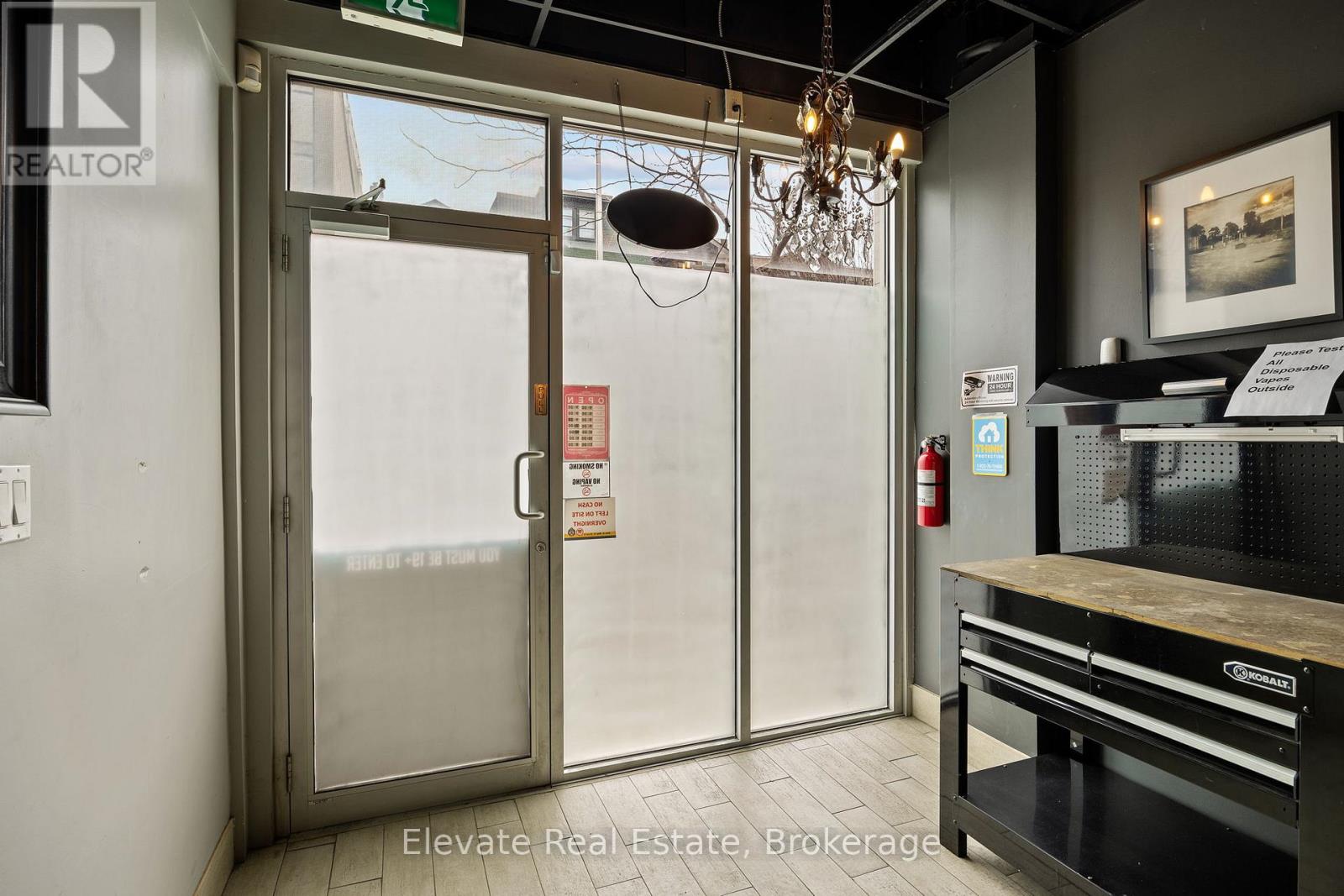 904 Bloor Street W, Toronto, Ontario  M6H 1L1 - Photo 4 - W12153559