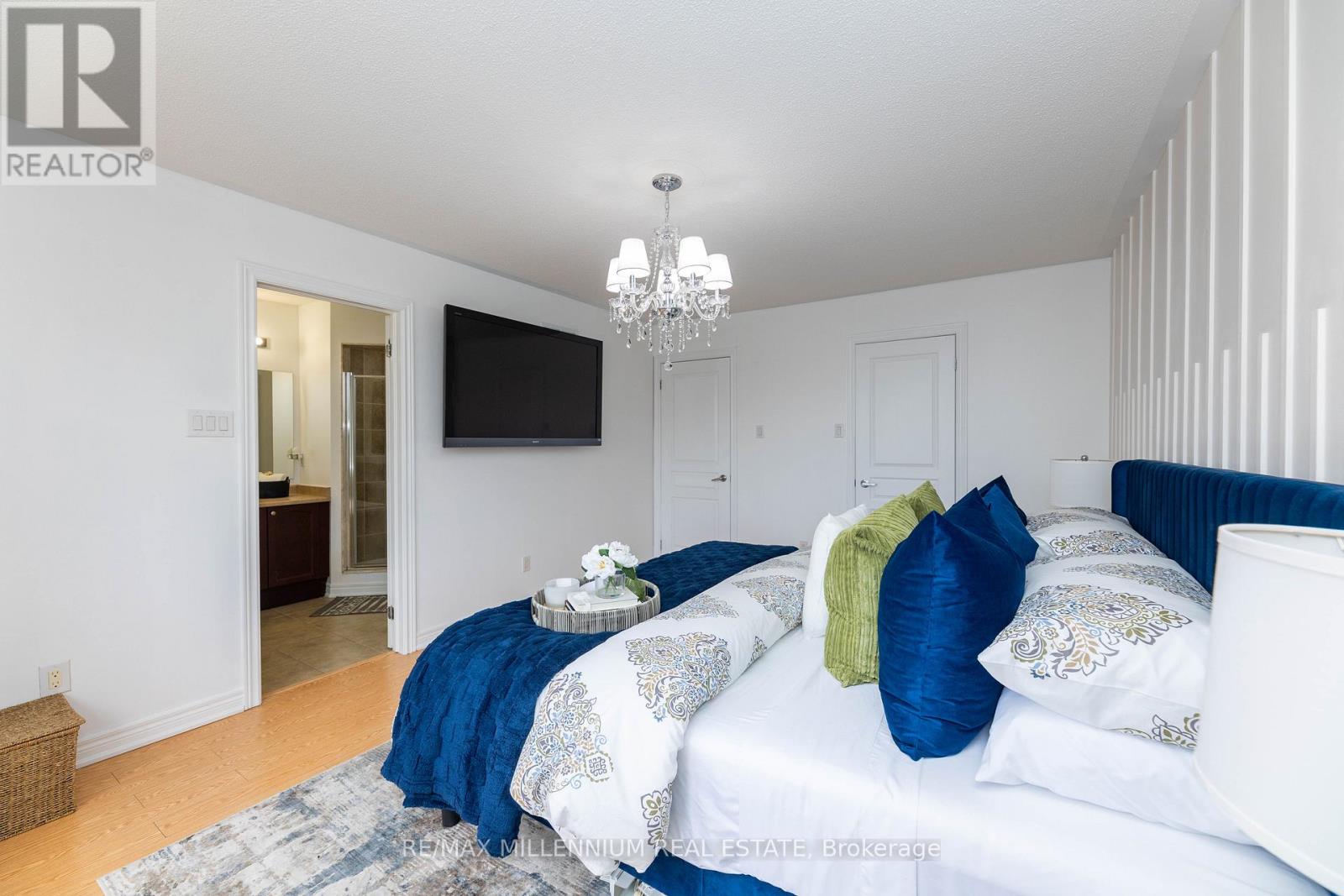 9 Pendulum Circle, Brampton, Ontario  L6R 3N5 - Photo 16 - W12153573
