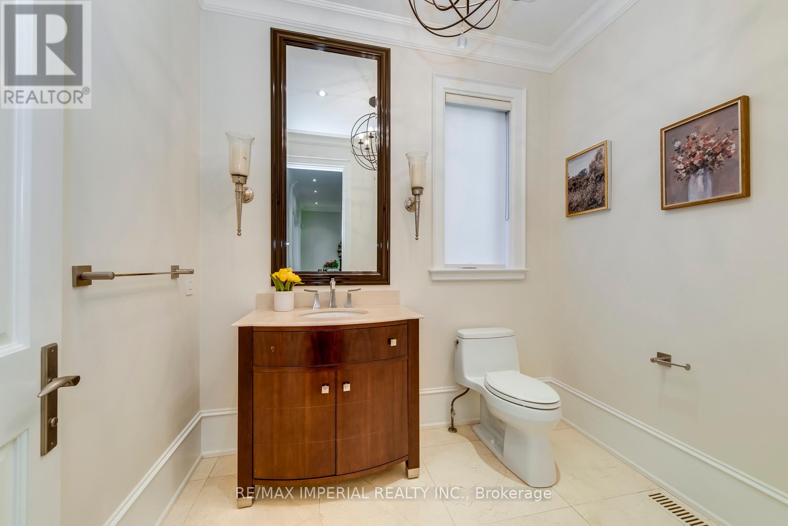 1052 Melvin Avenue, Oakville, Ontario  L6J 2V9 - Photo 22 - W12153574
