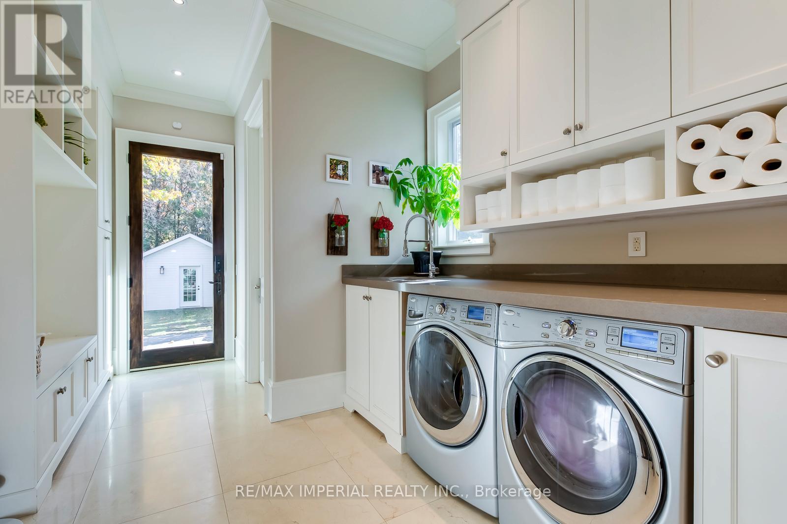 1052 Melvin Avenue, Oakville, Ontario  L6J 2V9 - Photo 23 - W12153574